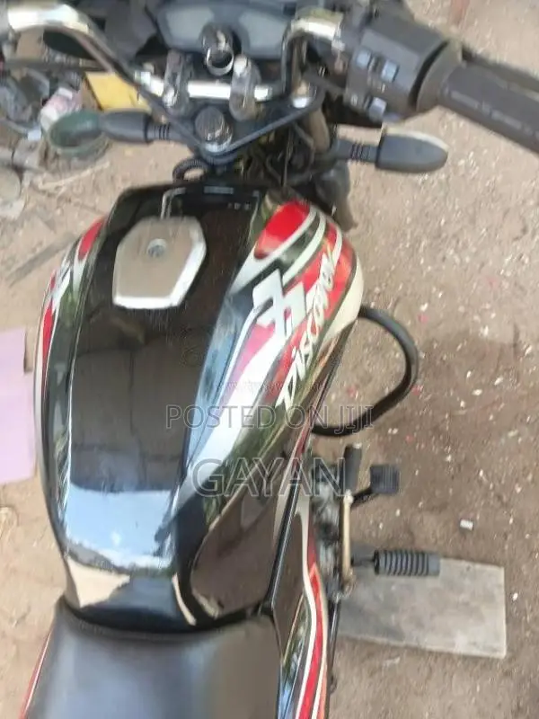 Bajaj Discover 100 2012 Motorbike (Used)