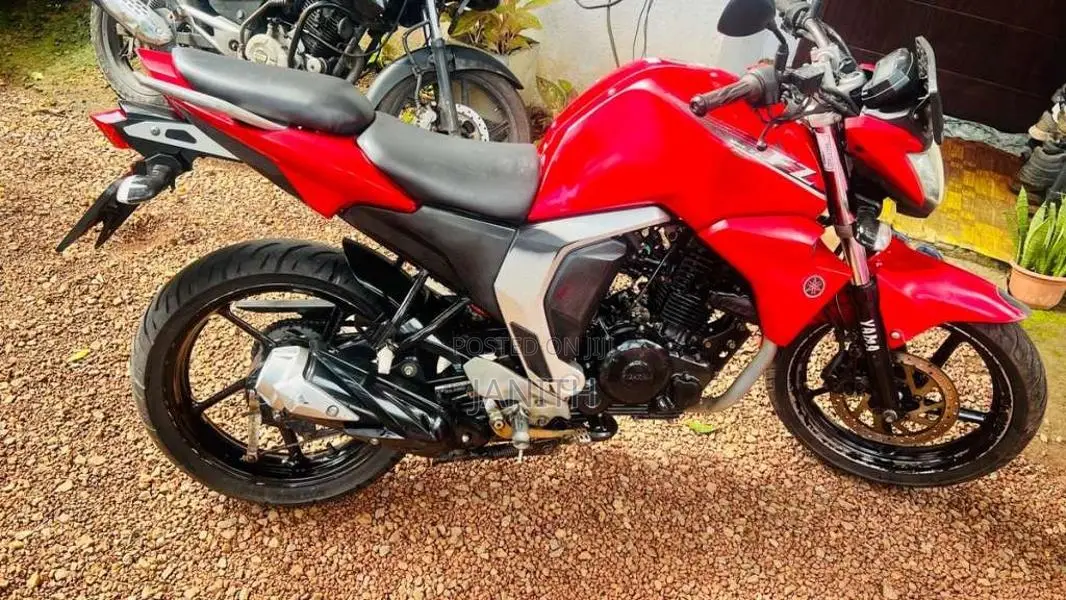 Yamaha FZ 2016 Motorbike (Used)