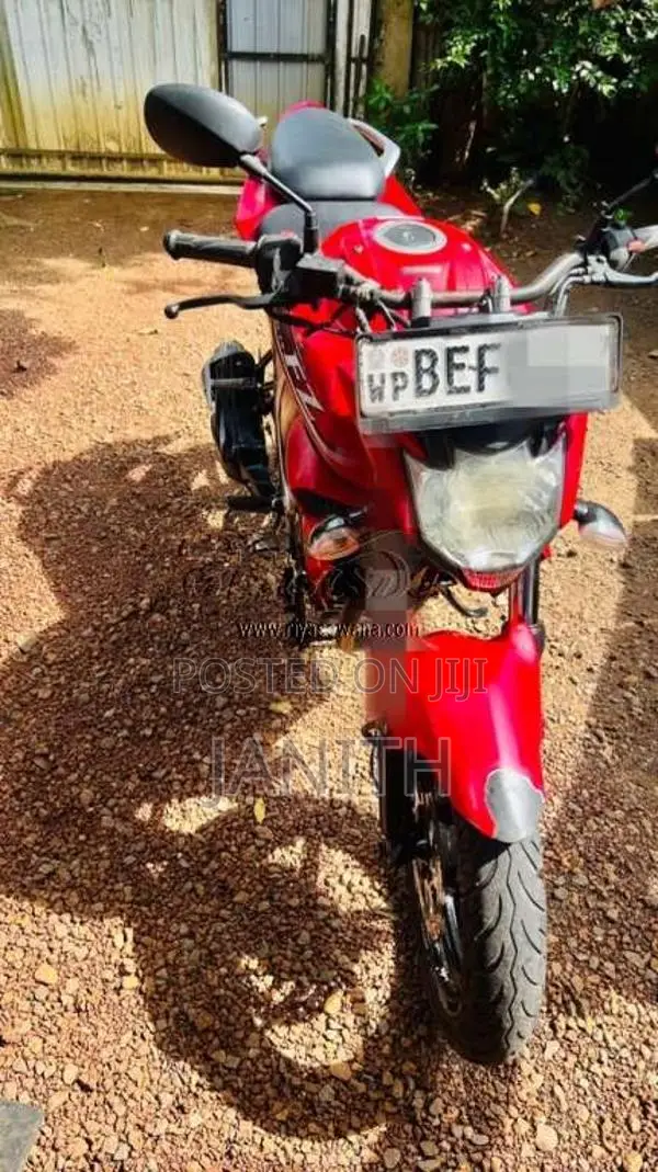 Yamaha FZ 2016 Motorbike (Used)