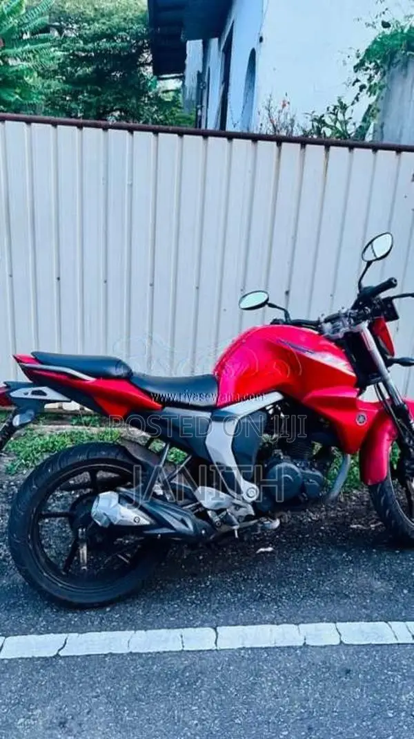 Yamaha FZ 2016 Motorbike (Used)
