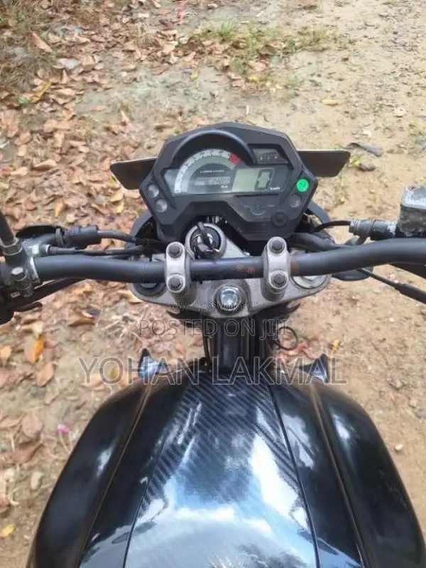 Yamaha FZ 2011 Motorbike (Used)