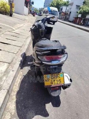 Suzuki BURGMAN 2019 Motorbike (Used)
