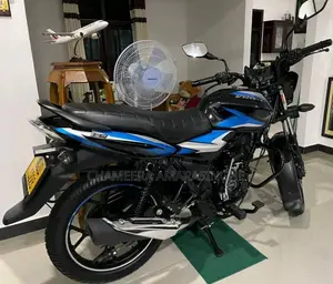 Bajaj Discover 125 2023 Motorbike (Used)