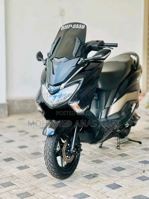 Suzuki BURGMAN 2019 Motorbike (Used)