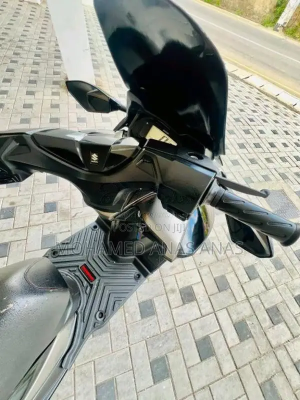 Suzuki BURGMAN 2019 Motorbike (Used)