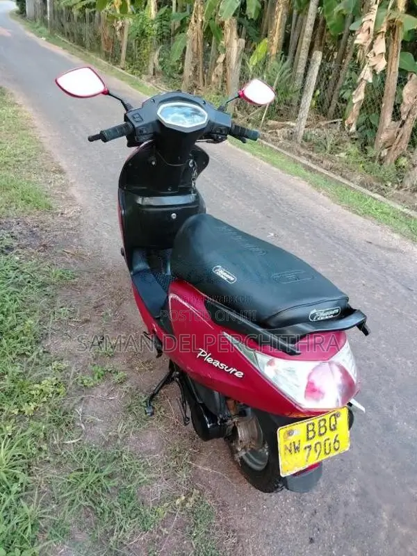 Hero Pleasure 2015 Motorbike (Used)