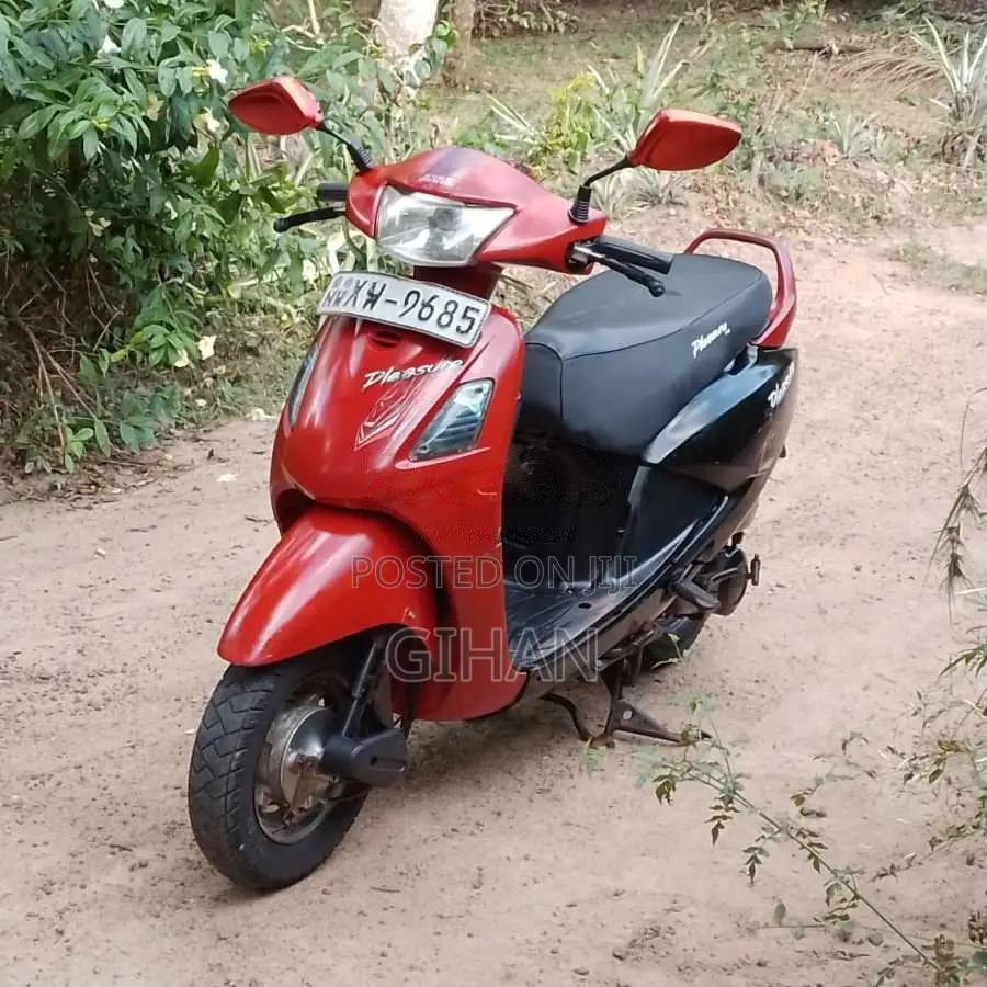 Hero Pleasure 2012 Motorbike (Used)