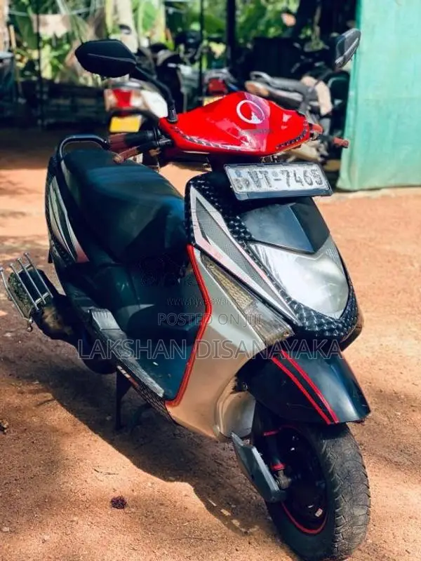 Honda Dio 2010 Motorbike (Used)