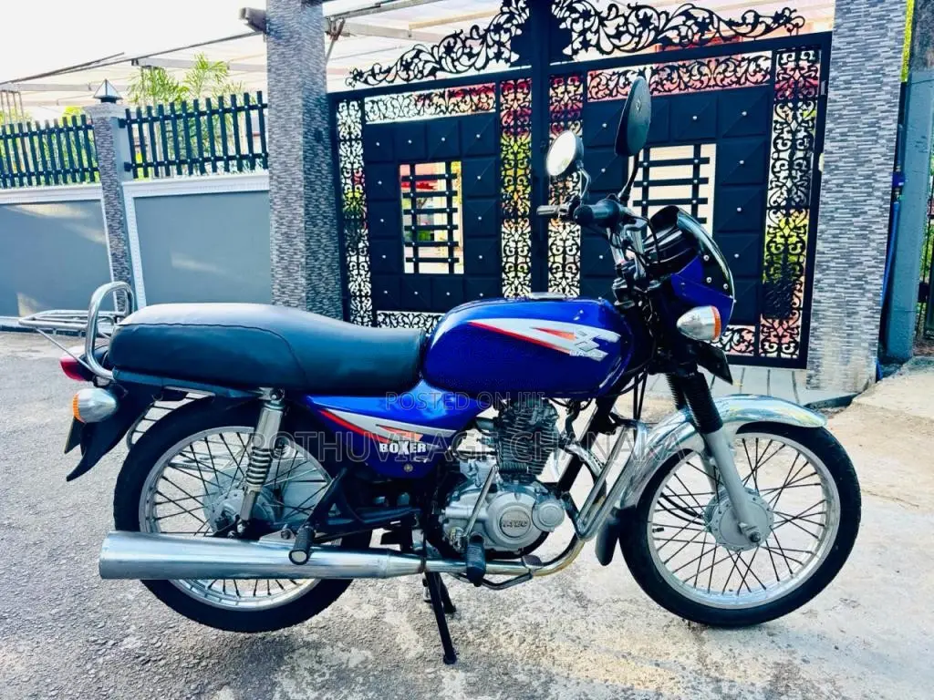 Bajaj Boxer 2006 Motorbike (Used)