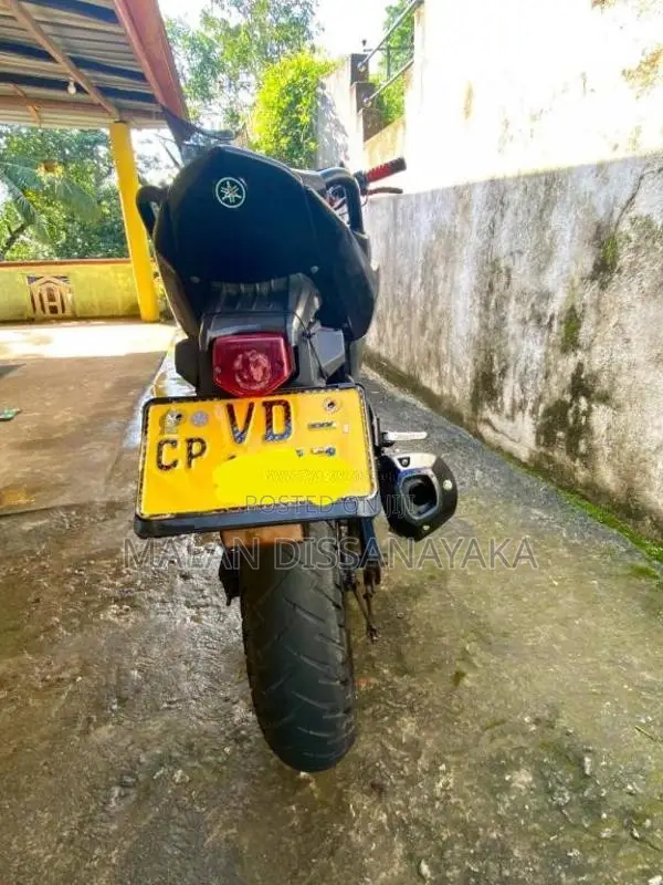 Yamaha FZ 2010 Motorbike (Used)