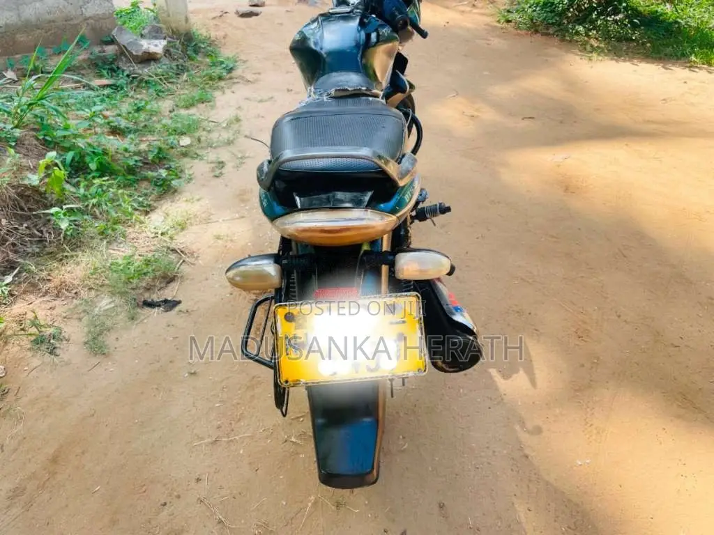 Bajaj Discover 100 2010 Motorbike (Used)