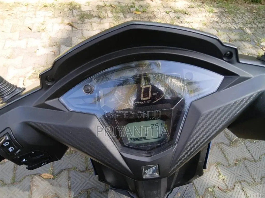 Honda Dio 2025 Motorbike (Used)