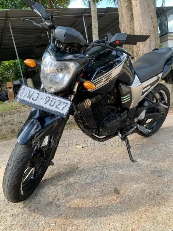 Yamaha FZ 2011 Motorbike (Used)