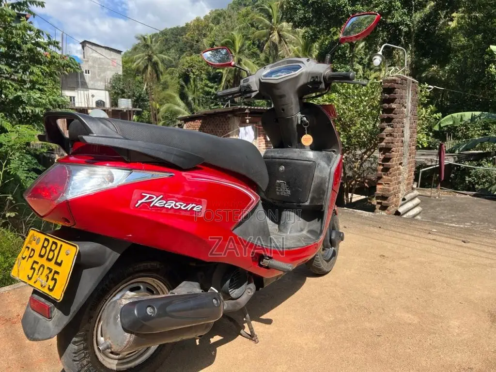 Hero Pleasure 2014 Motorbike (Used)