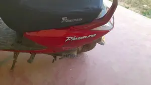 Hero Pleasure 2012 Motorbike (Used)