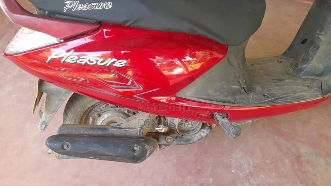 Hero Pleasure 2012 Motorbike (Used)