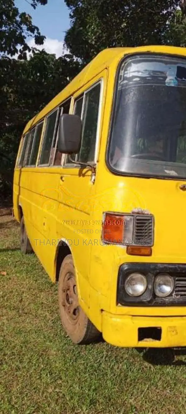 Mitsubishi Rosa 1982 Bus (Used)