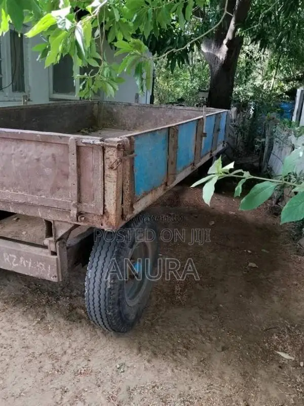 Massey-Ferguson 240 1980 Tractor (Used)