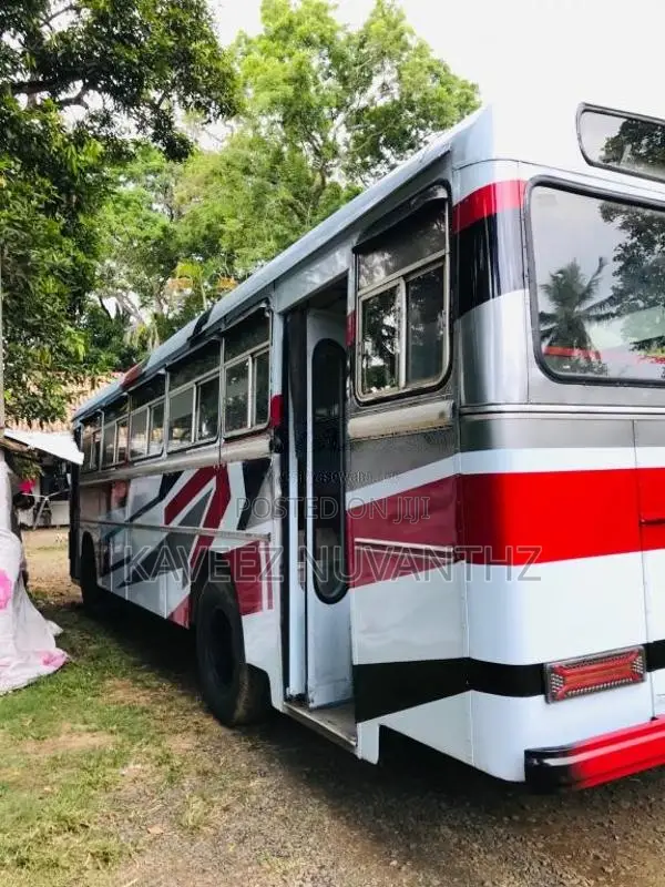Ashok-Leyland Ruby 2002 Bus (Used)