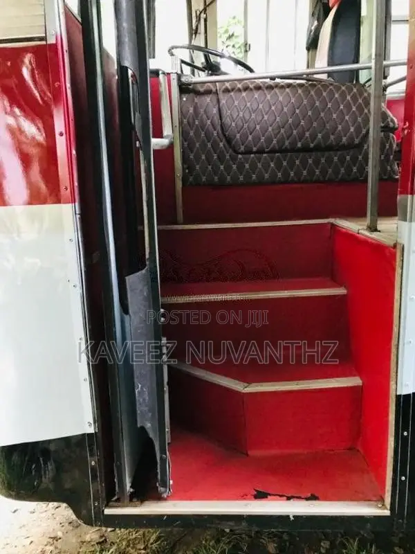 Ashok-Leyland Ruby 2002 Bus (Used)