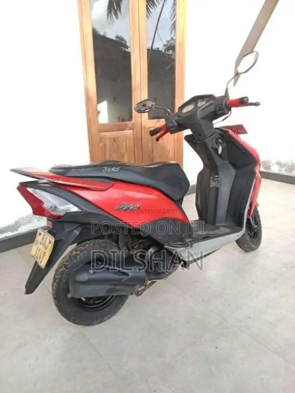 Honda Dio 2013 Motorbike (Used)