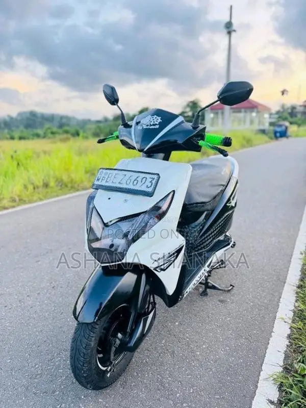 Honda Dio 2017 Motorbike (Used)