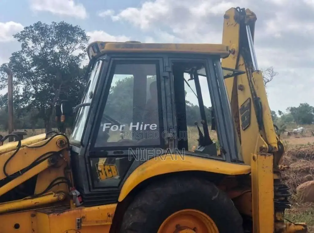 JCB 3CX 1999 Heavy-Duty (Used)