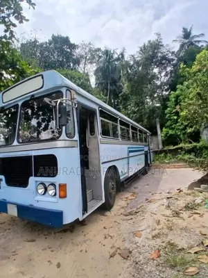 Ashok-Leyland Ruby Asana 54 2014 Bus (Used)