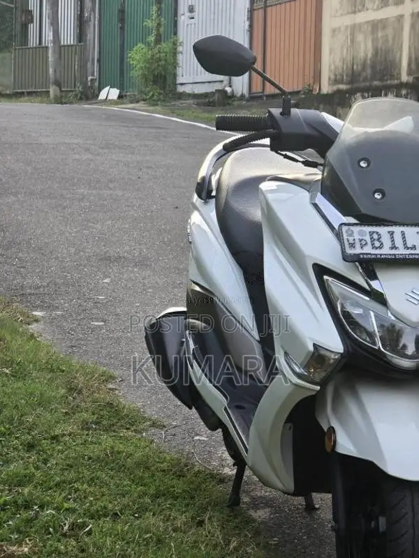 Suzuki Burgman 125 2019 Motorbike (Used)