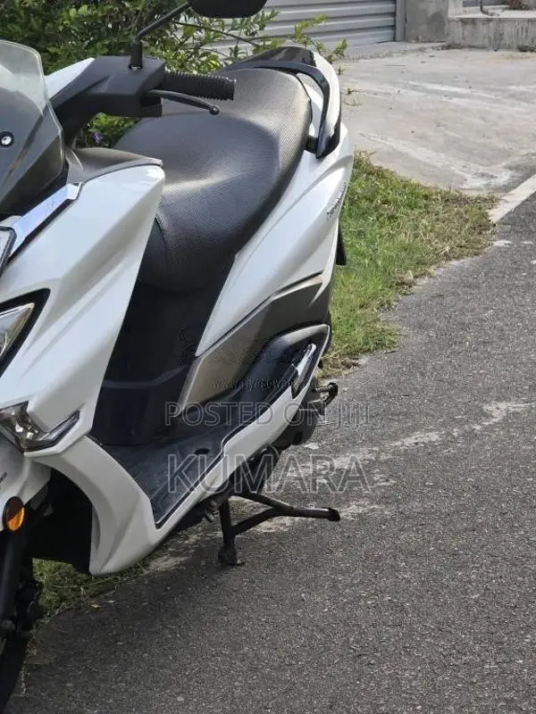 Suzuki Burgman 125 2019 Motorbike (Used)