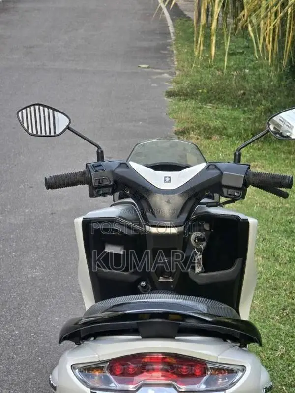 Suzuki Burgman 125 2019 Motorbike (Used)