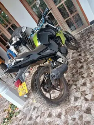 Yamaha Fz 2009 motorcycle (Used)