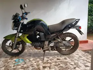 Yamaha Fz 2009 motorcycle (Used)