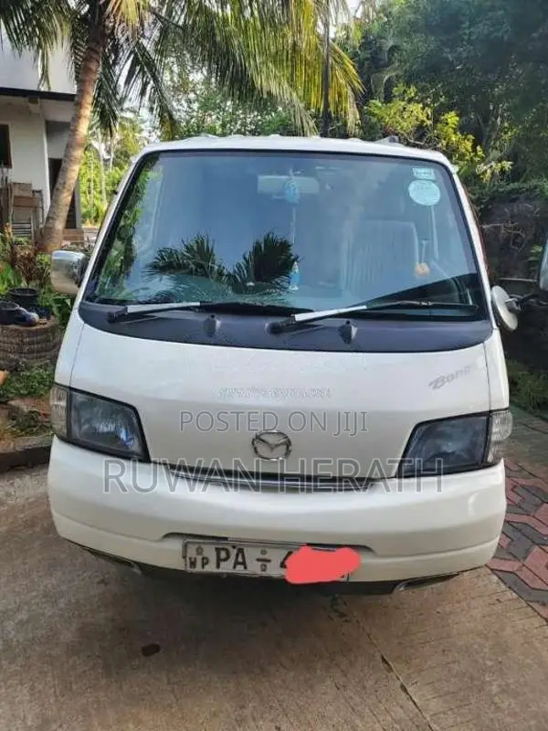 Nissan Bongo 2000 Van (Used)