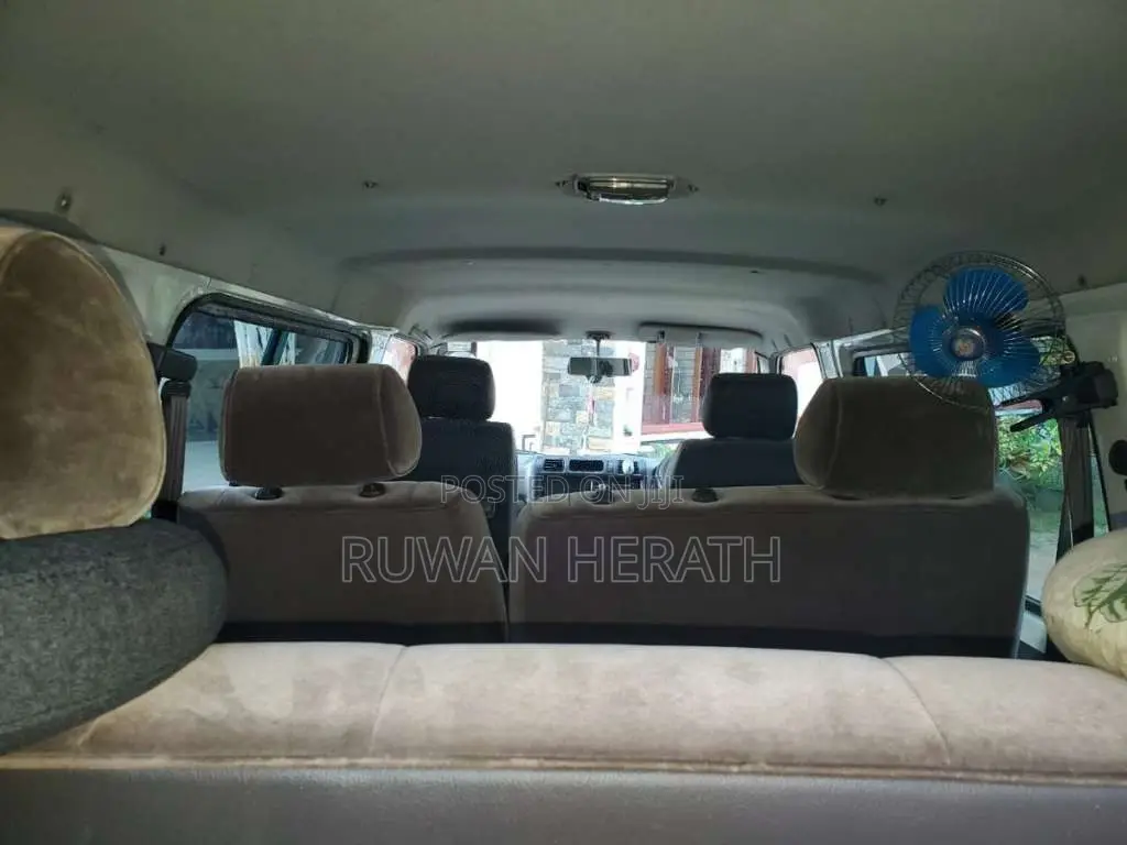 Nissan Bongo 2000 Van (Used)