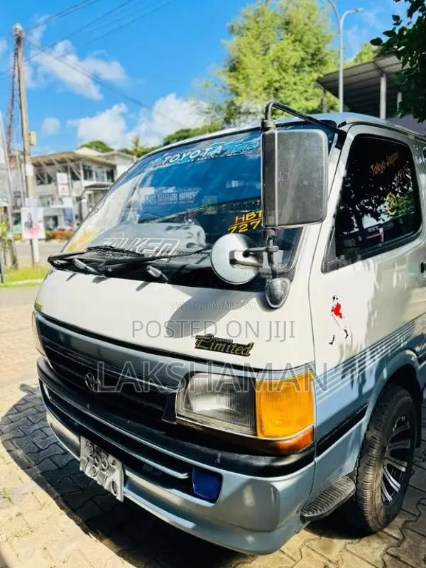 Toyota Lh103 Dolphin 1995 Van (Used)