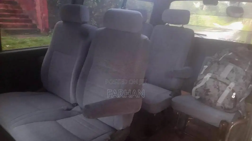 Toyota Grand Cabin 2001 Van (Used)