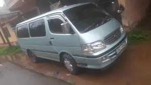 Toyota Grand Cabin 2001 Van (Used)