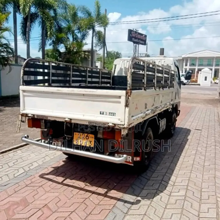 Mitsubishi Canter 1994 Lorry (Used)
