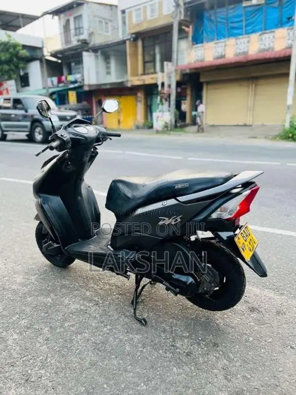 Honda Dio 2013 Motorbike (Used)