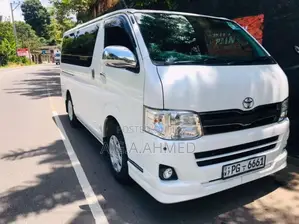 Toyota KDH 2013 Van (Used)