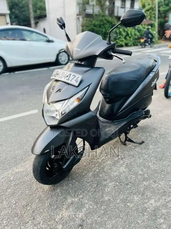 Honda Dio 2013 Motorbike (Used)