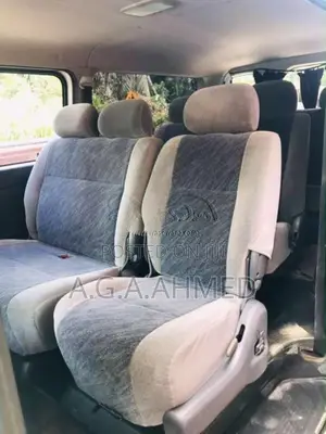 Toyota KDH 2013 Van (Used)