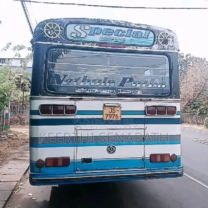 Ashok-Leyland Hino Power 2005 Bus (Used)