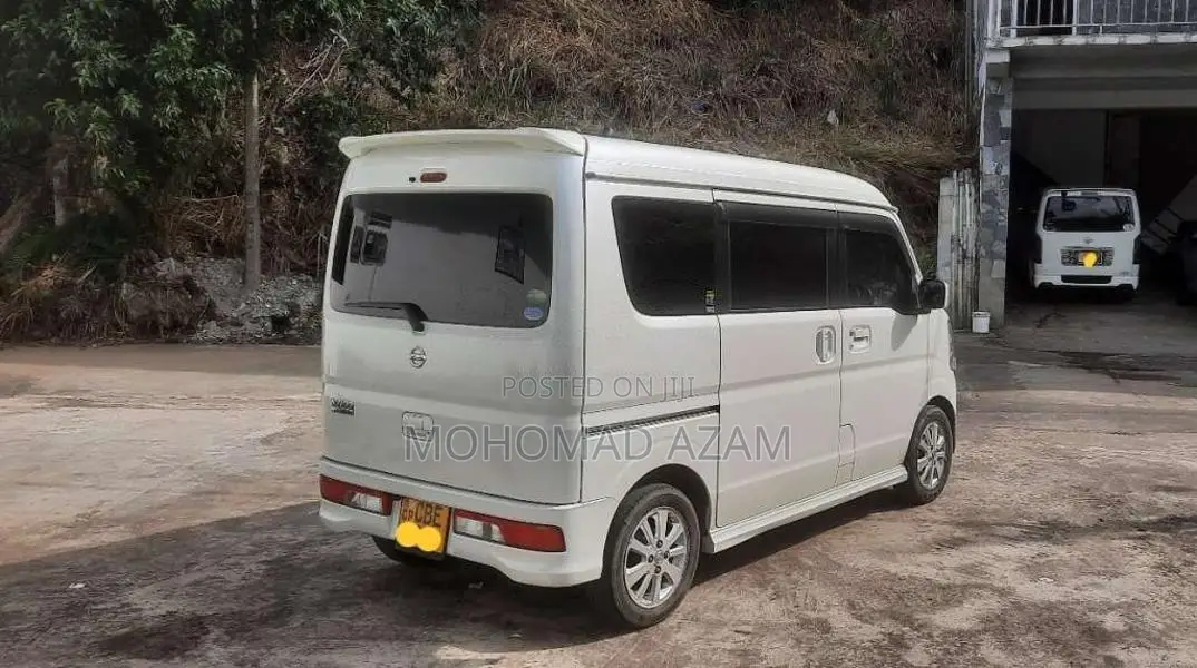 Suzuki Wagon 2018 Van (Used)