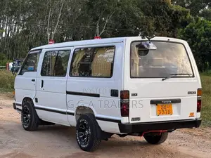 Toyota Hiace LH61V 1989 Van (Used)