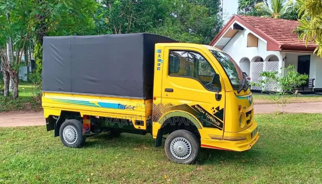 Tata Dimo Batta 2011 Lorry (Used)