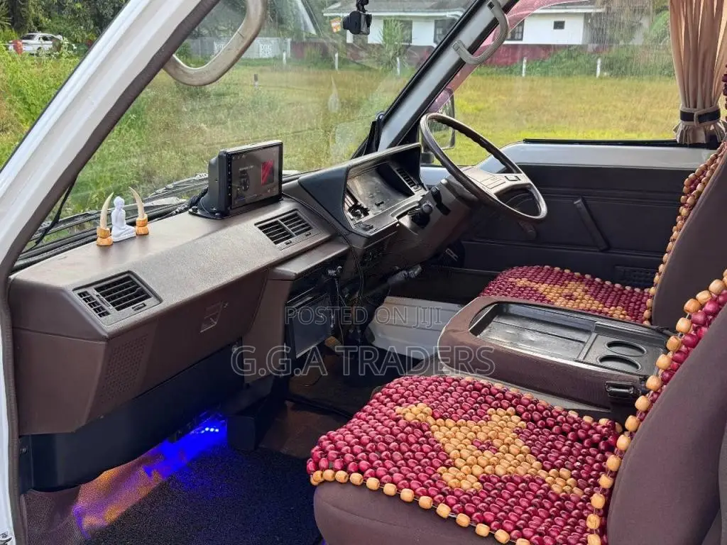 Toyota Hiace LH61V 1989 Van (Used)