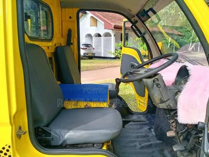 Tata Dimo Batta 2011 Lorry (Used)