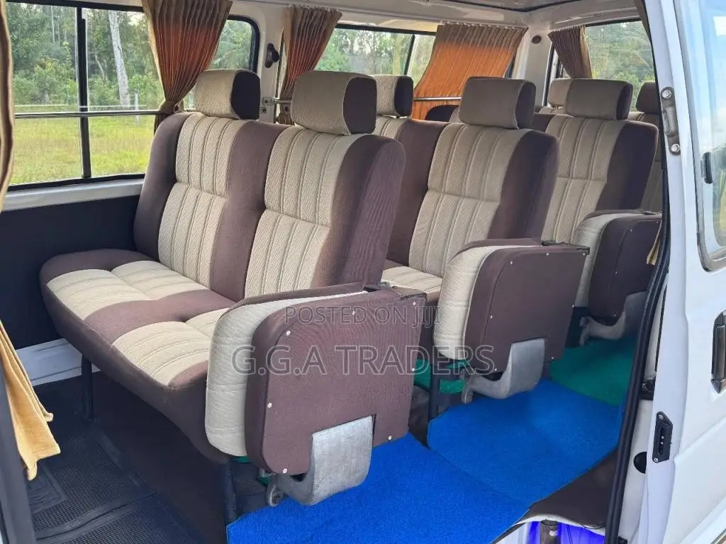 Toyota Hiace LH61V 1989 Van (Used)